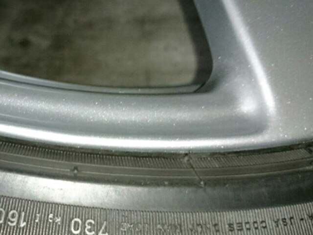 メルセデス・ベンツ E250純正ホイールのホイール塗装＆修理