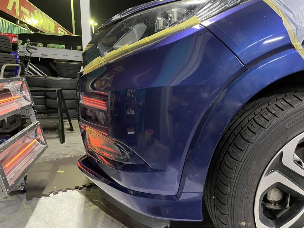 ホンダヴェゼルのフロントバンパー擦り傷修理の事例