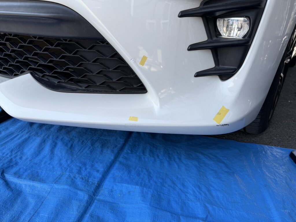トヨタ86のフロントバンパー擦り傷修理の事例